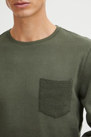 11 Project Sweater 'Pulo' in Green