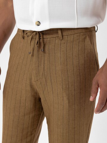 Regular Pantalon Dandalo en beige