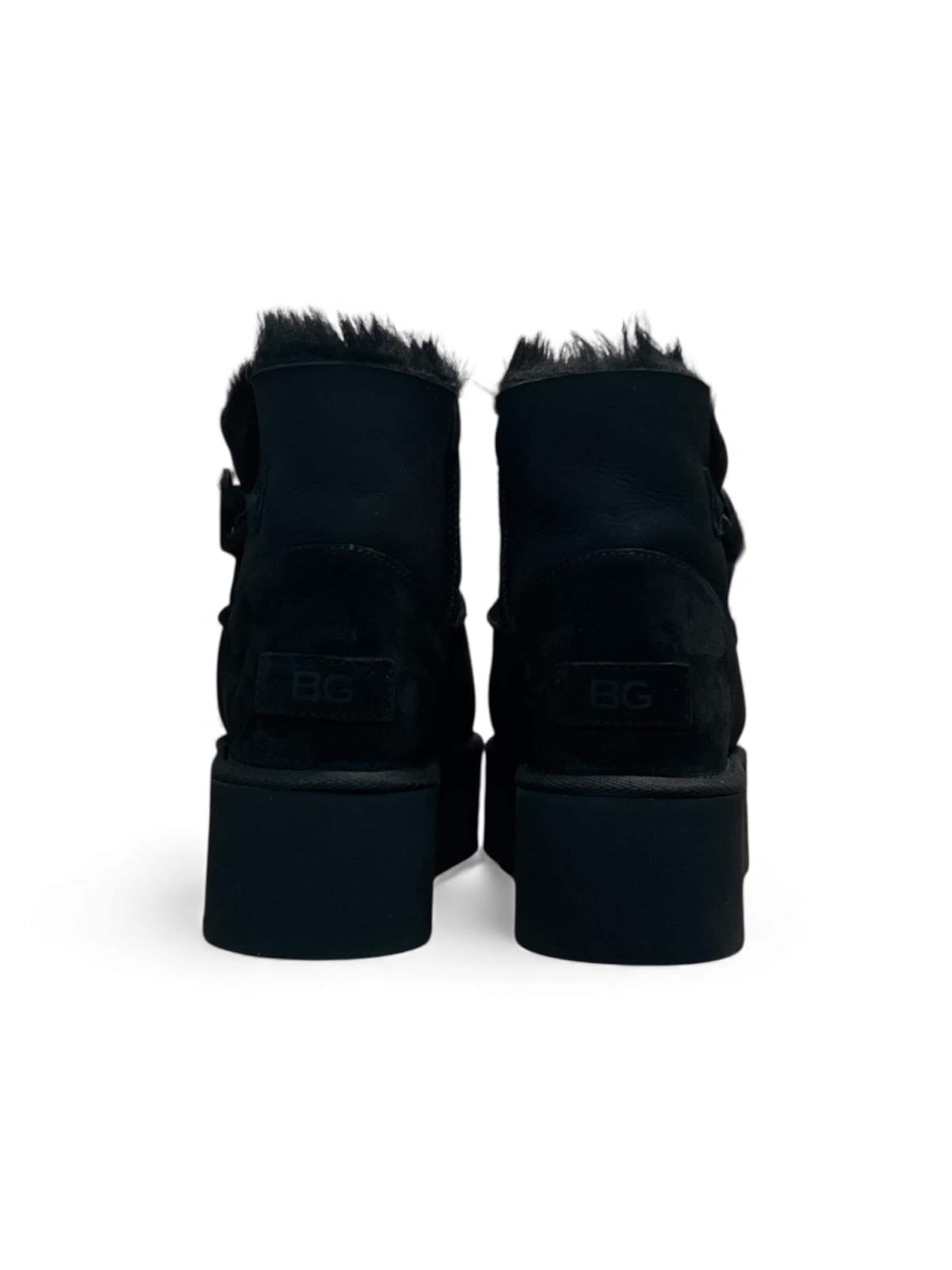 Begoria Boots‌ in Schwarz