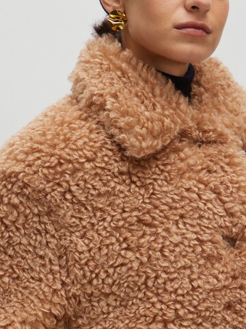 EDITED Overgangsjakke 'Oversize Elva ' i beige