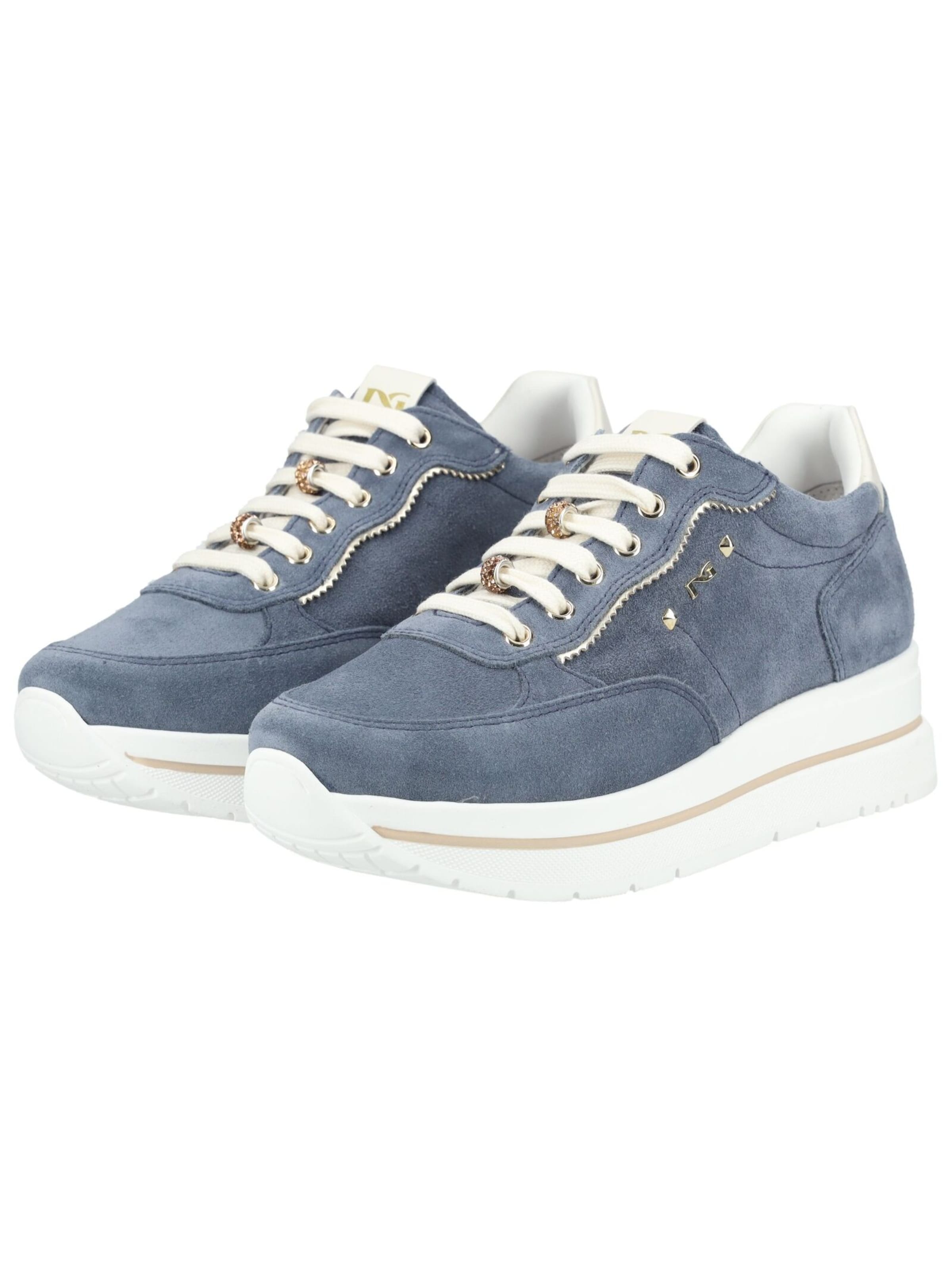 Baskets basses Nero Giardini en bleu