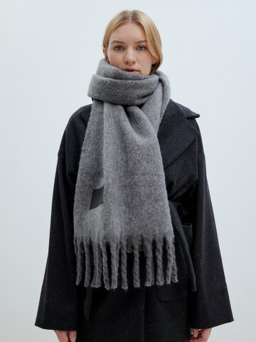 EDITED Scarf 'Isra' in Grey