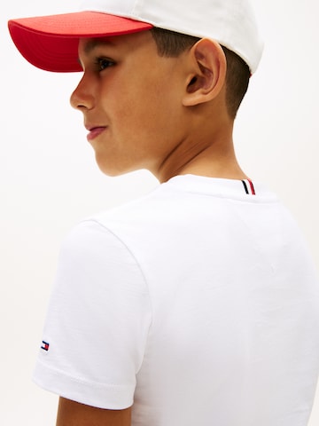 Tricou de la TOMMY HILFIGER pe alb