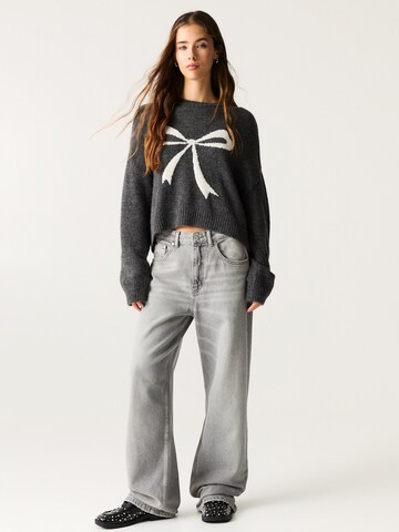 Pull&Bear Pullover in Grau