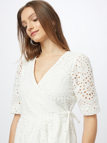 Rochie 'Rola' de la VERO MODA pe alb