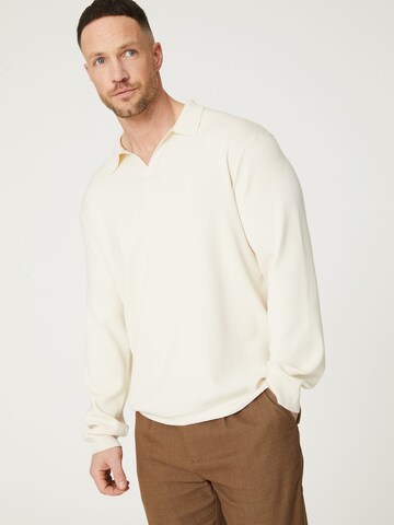 DAN FOX APPAREL Sweater 'Davin' in White: front