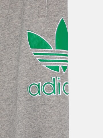 Tapered Pantaloni de la ADIDAS ORIGINALS pe gri