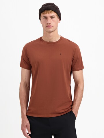 No Excess T-Shirt in Braun: Vorderseite