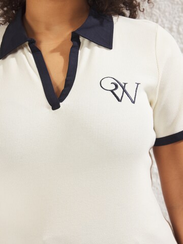 Trendyol Curve Μπλουζάκι σε μπεζ