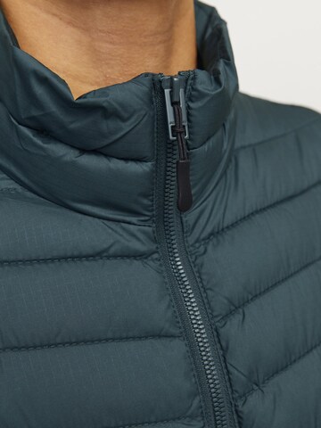 JACK & JONES Vest 'JJEState' i grøn