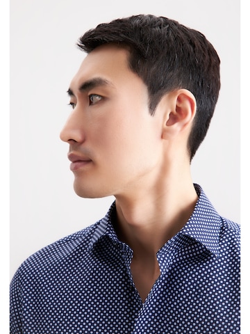 Coupe slim Chemise business 'SMART ESSENTIALS' SEIDENSTICKER en bleu