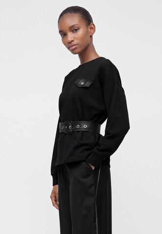 Bluză de molton de la Karl Lagerfeld pe negru