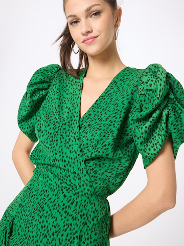 Robe AX Paris en vert