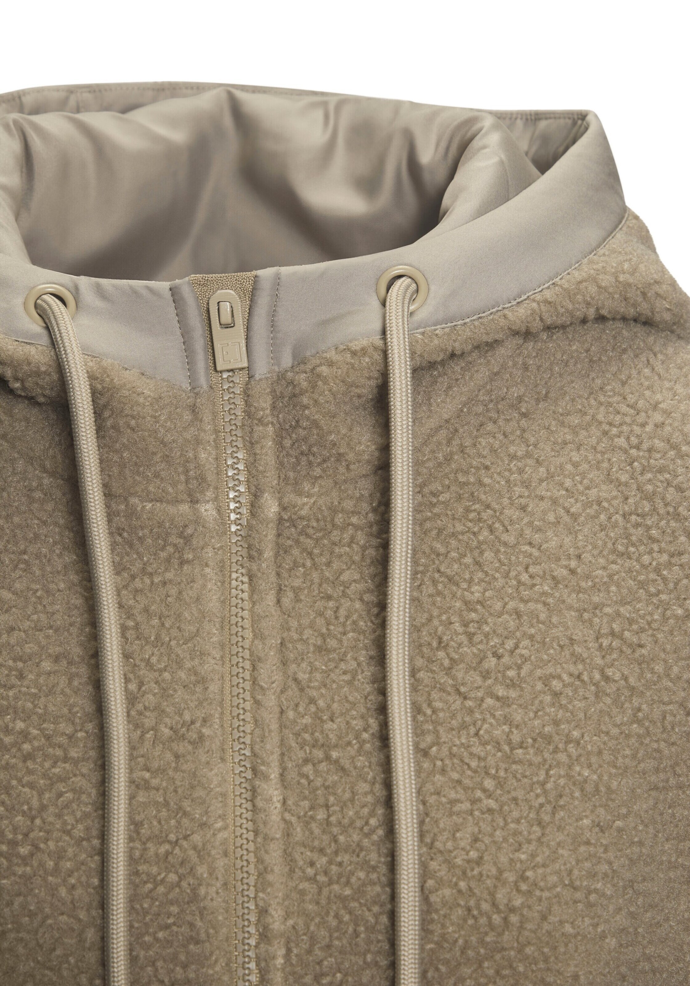Elbsand Fleece Jacket in Beige