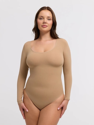 Body modellante 'Longsleeve Sculpting Bodysuit with Slip' di cfab in beige