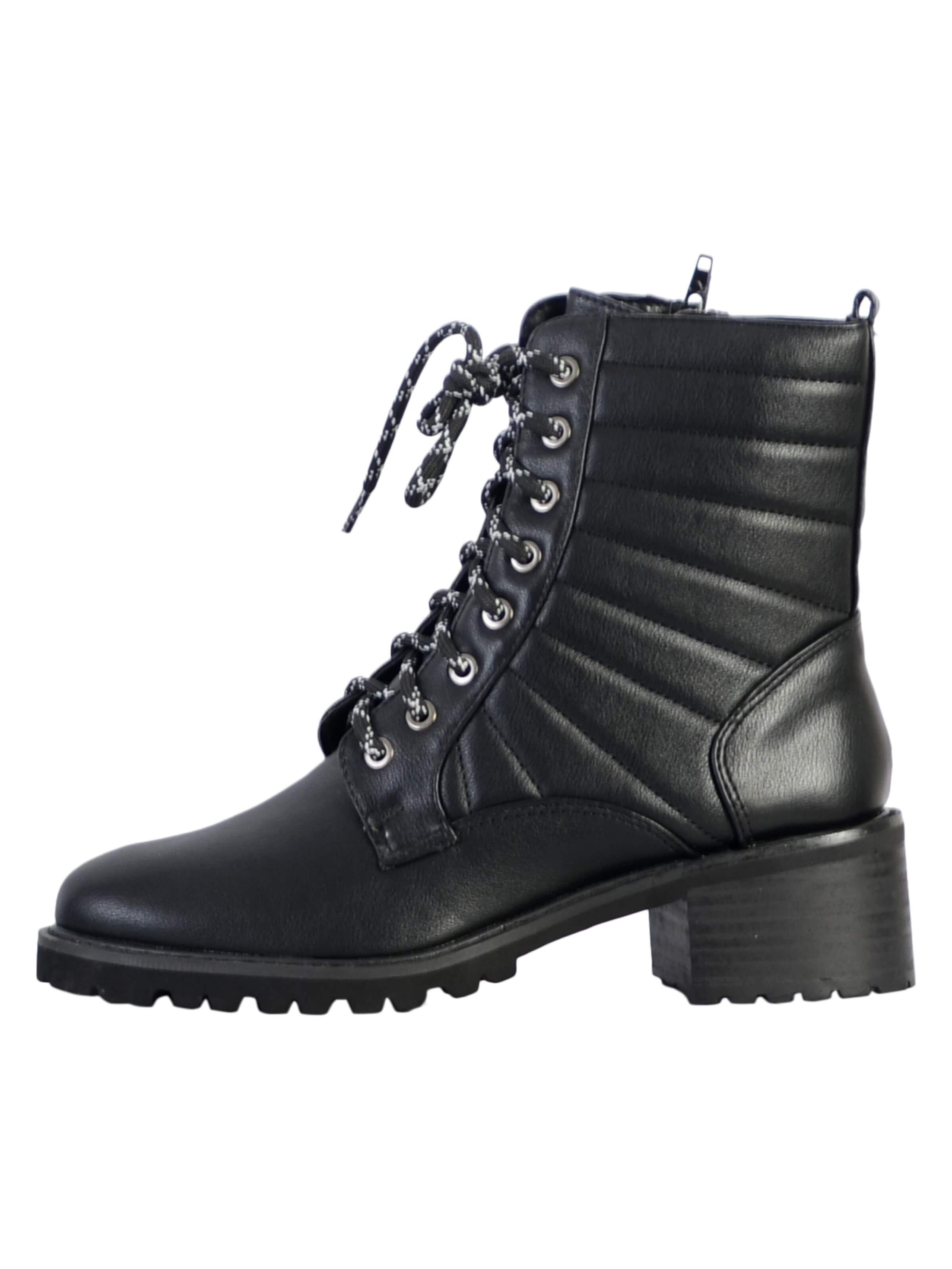 The Divine Factory Ankle Boots‌‌‌‌‌ in Schwarz: Vorderseite