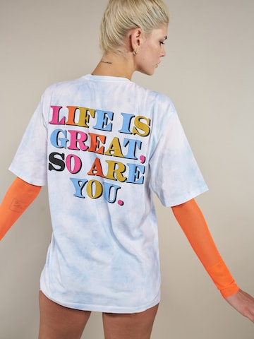 ABOUT YOU x Laura Giurcanu - Camiseta talla grande 'Ercin' en azul