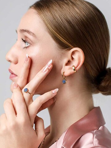 Sergio Engel Ring 'Beach Ring 01 Vergoldeter Edelstahlring mit Naturstein-Cabouchon' in Blauw: voorkant