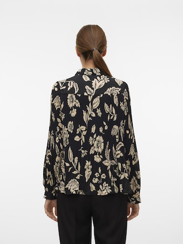 VERO MODA Blouse in Black