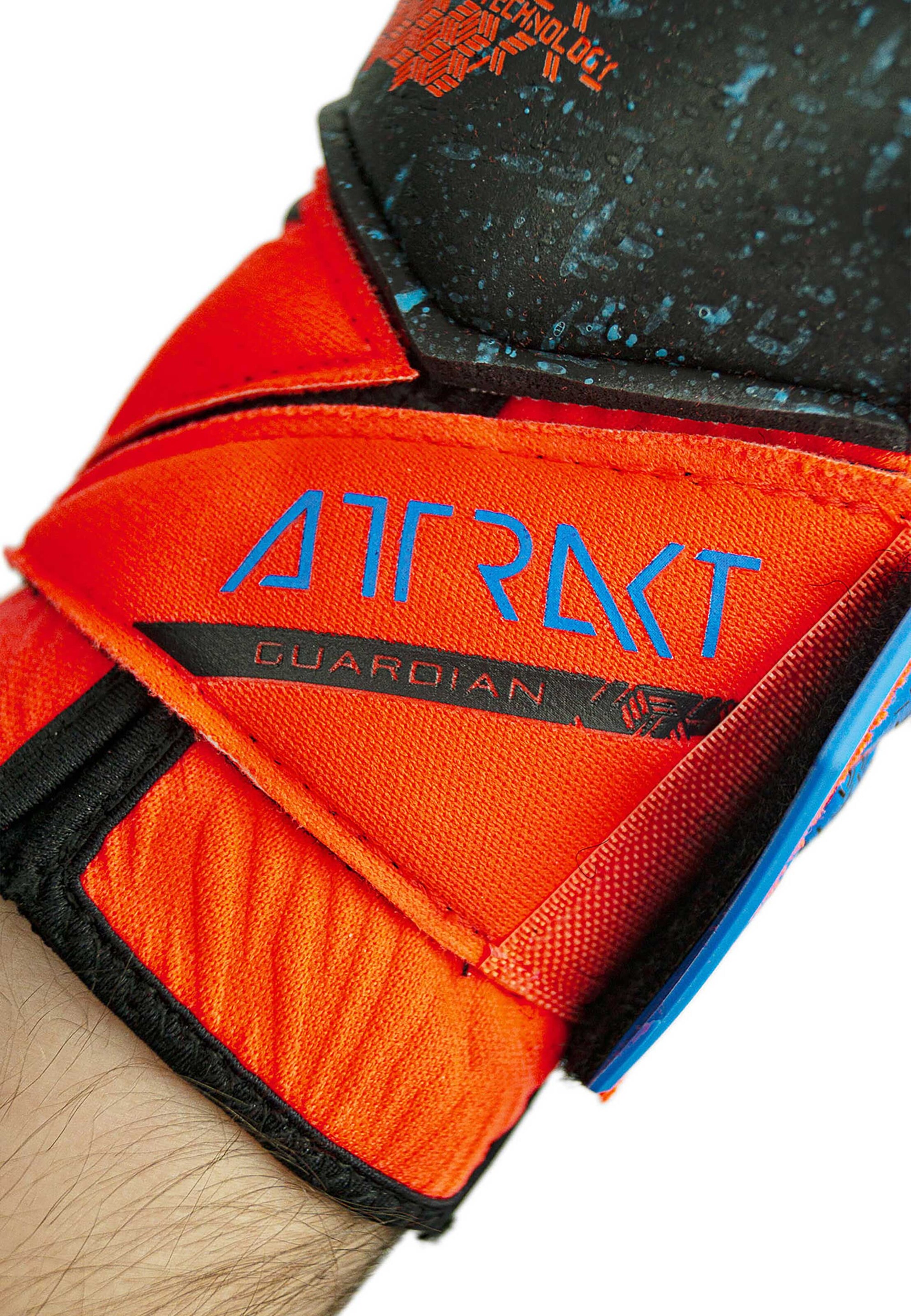 REUSCH Sporthandschuhe 'Attrakt Fusion Guardian' in Orange