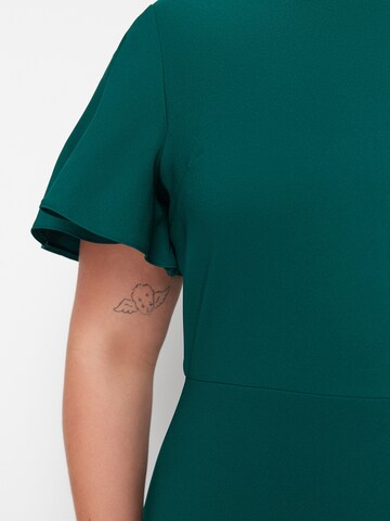 Robe Trendyol Curve en vert