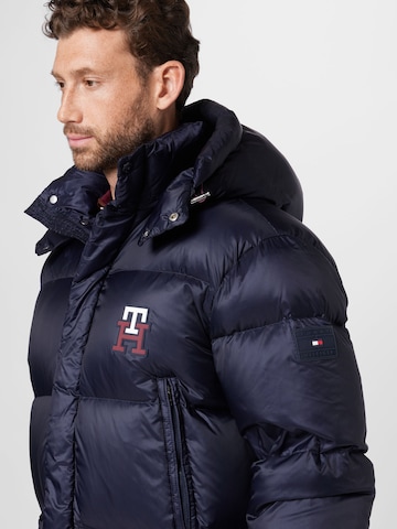 Palton de iarnă de la TOMMY HILFIGER pe albastru