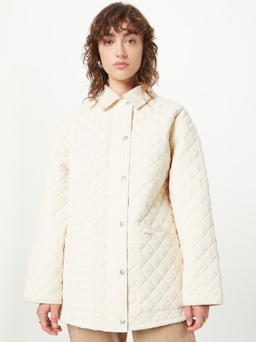 LEVI'S ® Демисезонная куртка 'Millie Quilted Shirt Jkt' в Бежевый: спереди