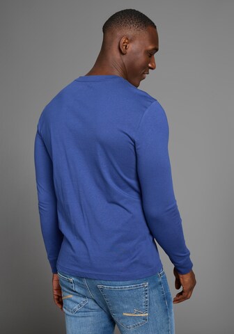DELMAO Shirt in Blau
