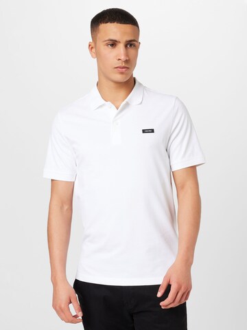 Tricou de la Calvin Klein pe alb: față