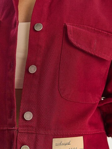 Bianco Lucci - Casaco meia-estação em vermelho