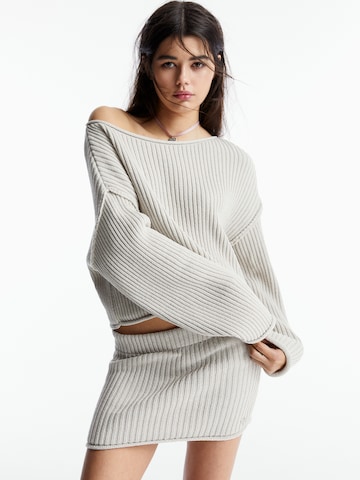 Pull-over Pull&Bear en gris : devant