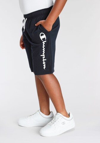 Champion Authentic Athletic Apparel Regular Shorts in Blau