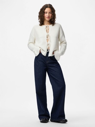 PIECES - Cárdigan 'PCJIMMA' en gris