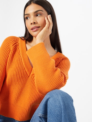 LENI KLUM x ABOUT YOU Sweater 'Kylie' in Orange