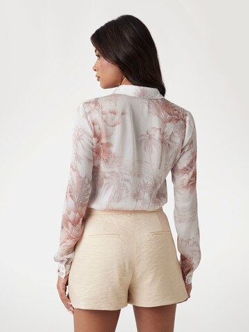 GUESS Bluse in Beige