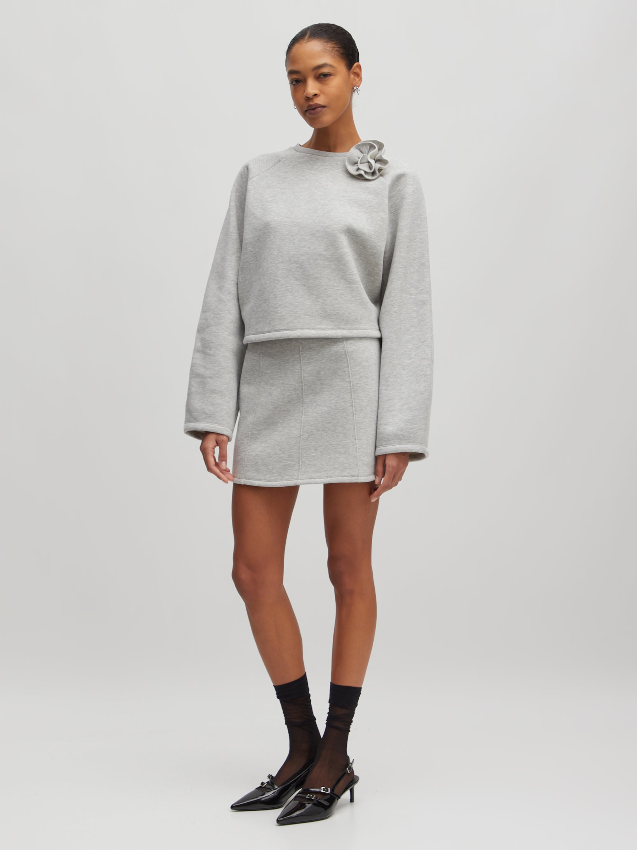 EDITED Producten Sweatshirt 'Xezal' Grijs