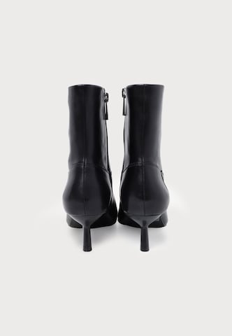 juoda STEVE MADDEN Aulinukai 'Rebella-S'