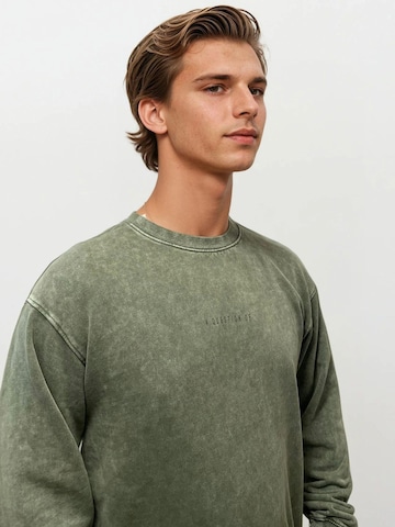 A Question Of (AQO) Sweatshirt 'Acid' i grøn