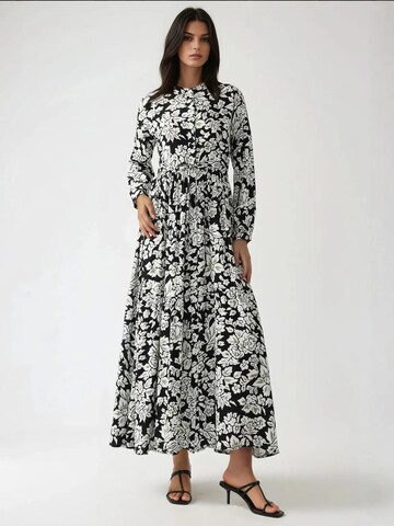 Hiccup - Vestidos camiseiros em preto: frente