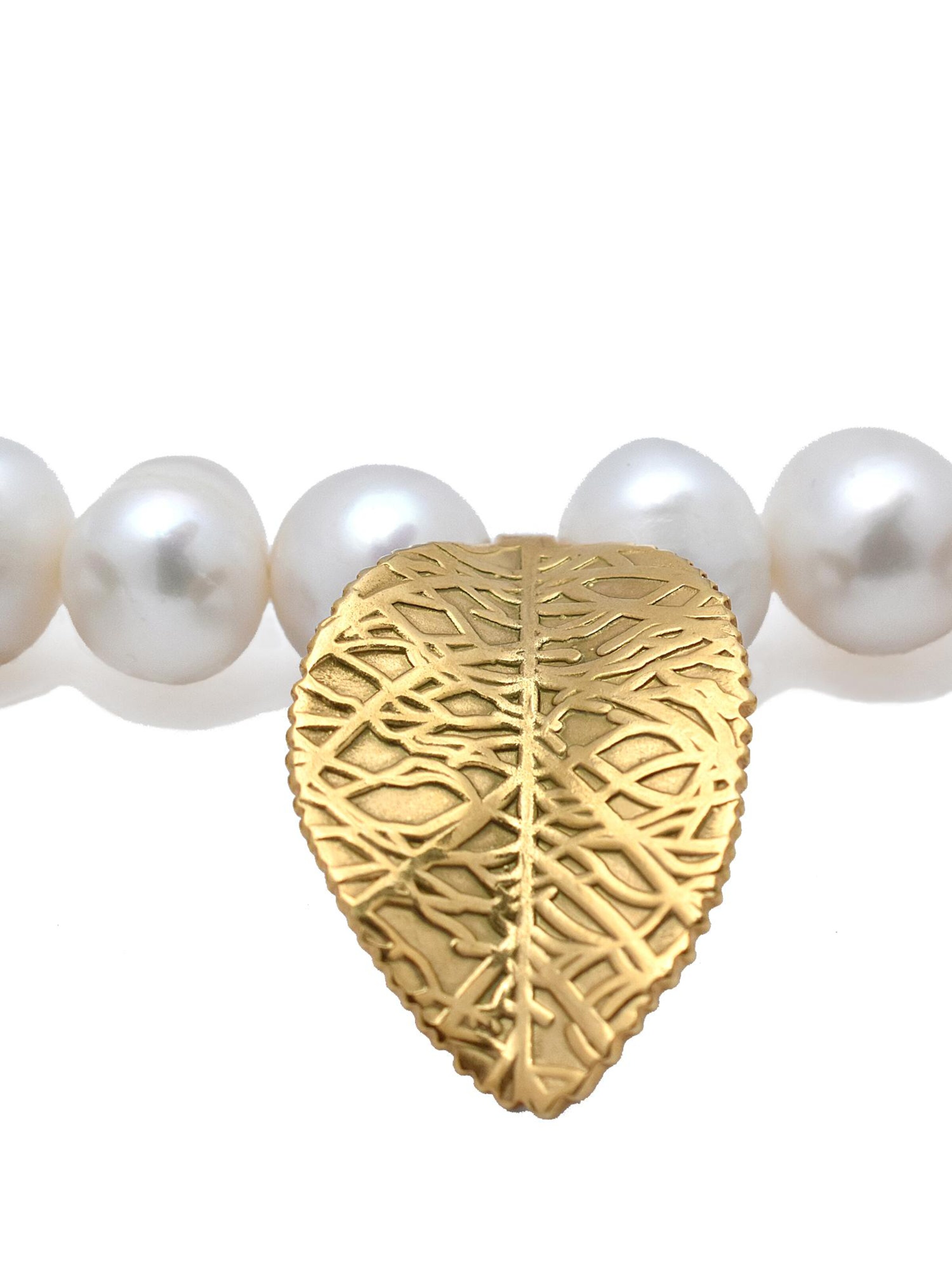 PUABI Necklace 'Ereshka' in White
