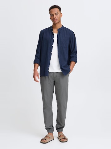 BLEND - Tapered Calças 'Lennik' em cinzento