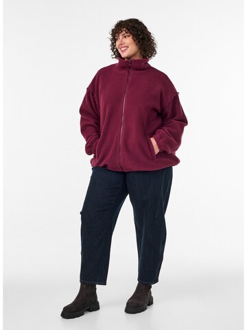 Veste en polaire Zizzi en rouge