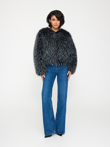 BASSIA Winter coat 'Gilda Black Raccoon Faux Fur Bomber' in Black