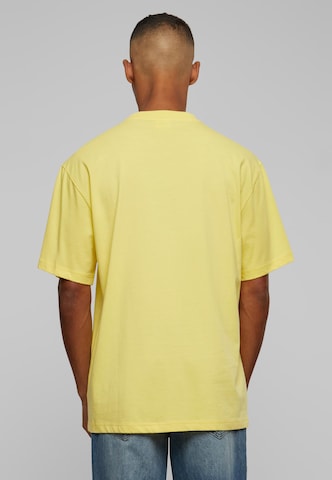 Urban Classics - Camiseta en amarillo