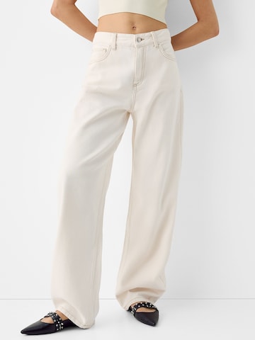 Bershka Wide Leg Jeans in Beige