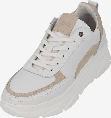 Palado Sneakers laag in Wit: voorkant