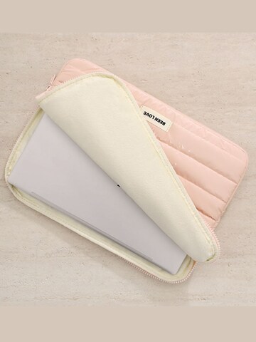Kivea Laptop Bag in Pink