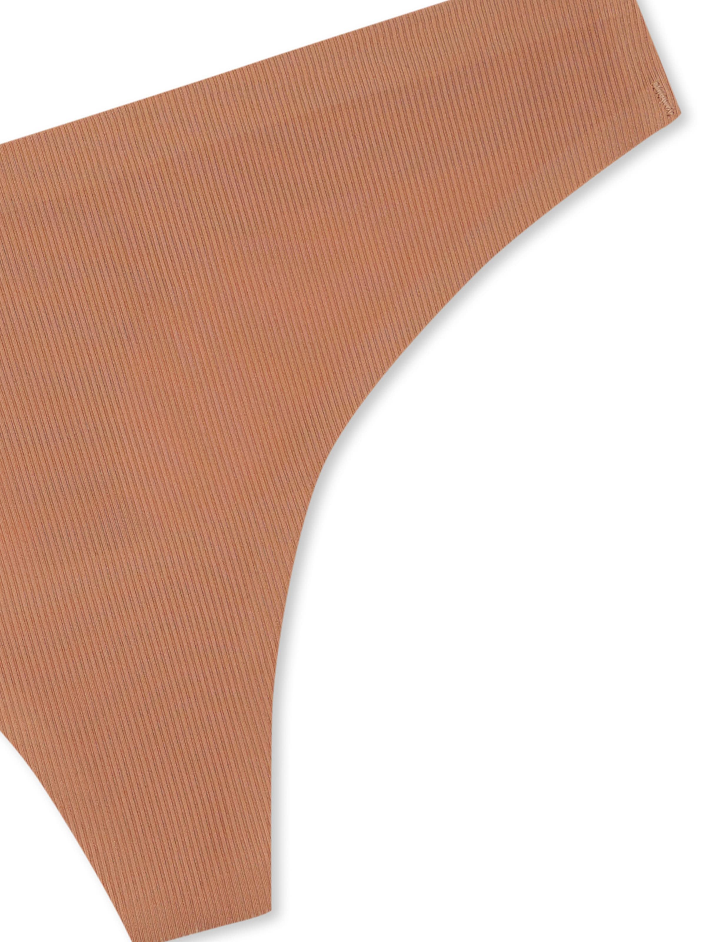 String Dagi en marron