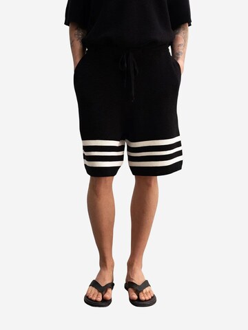 Wide leg Pantaloni di Giesto in nero: frontale
