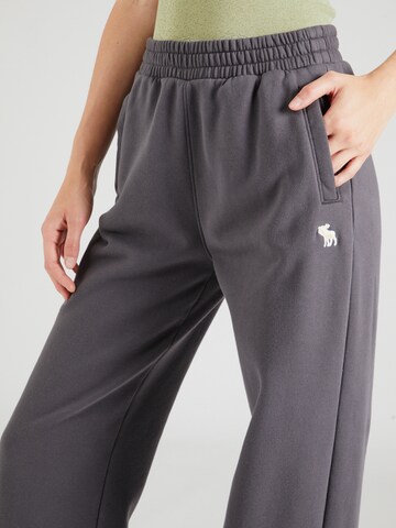 Abercrombie & Fitch Wide leg Pants 'APAC' in Grey